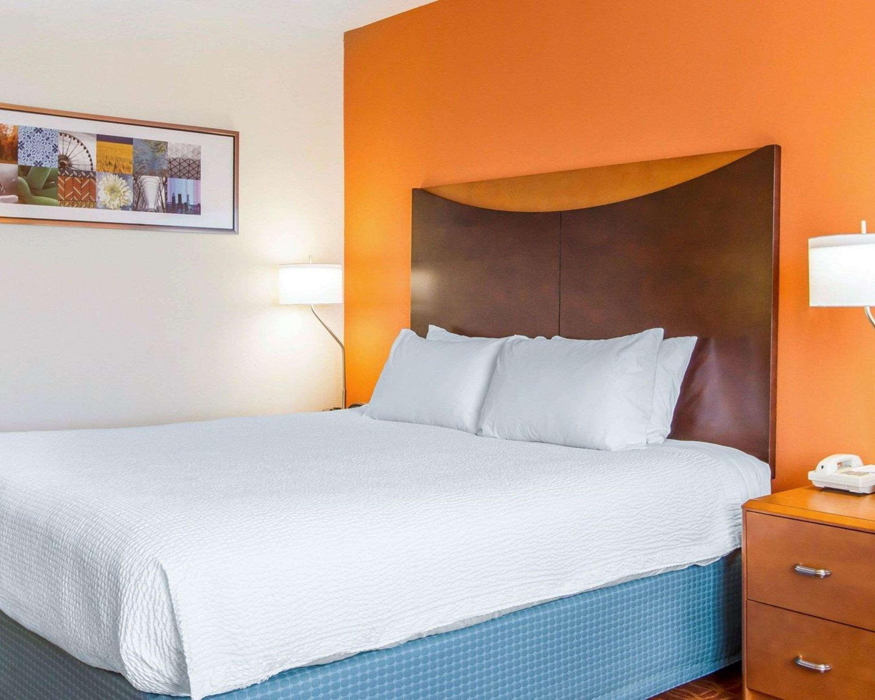 Quality Inn & Suites Keokuk North Exterior photo