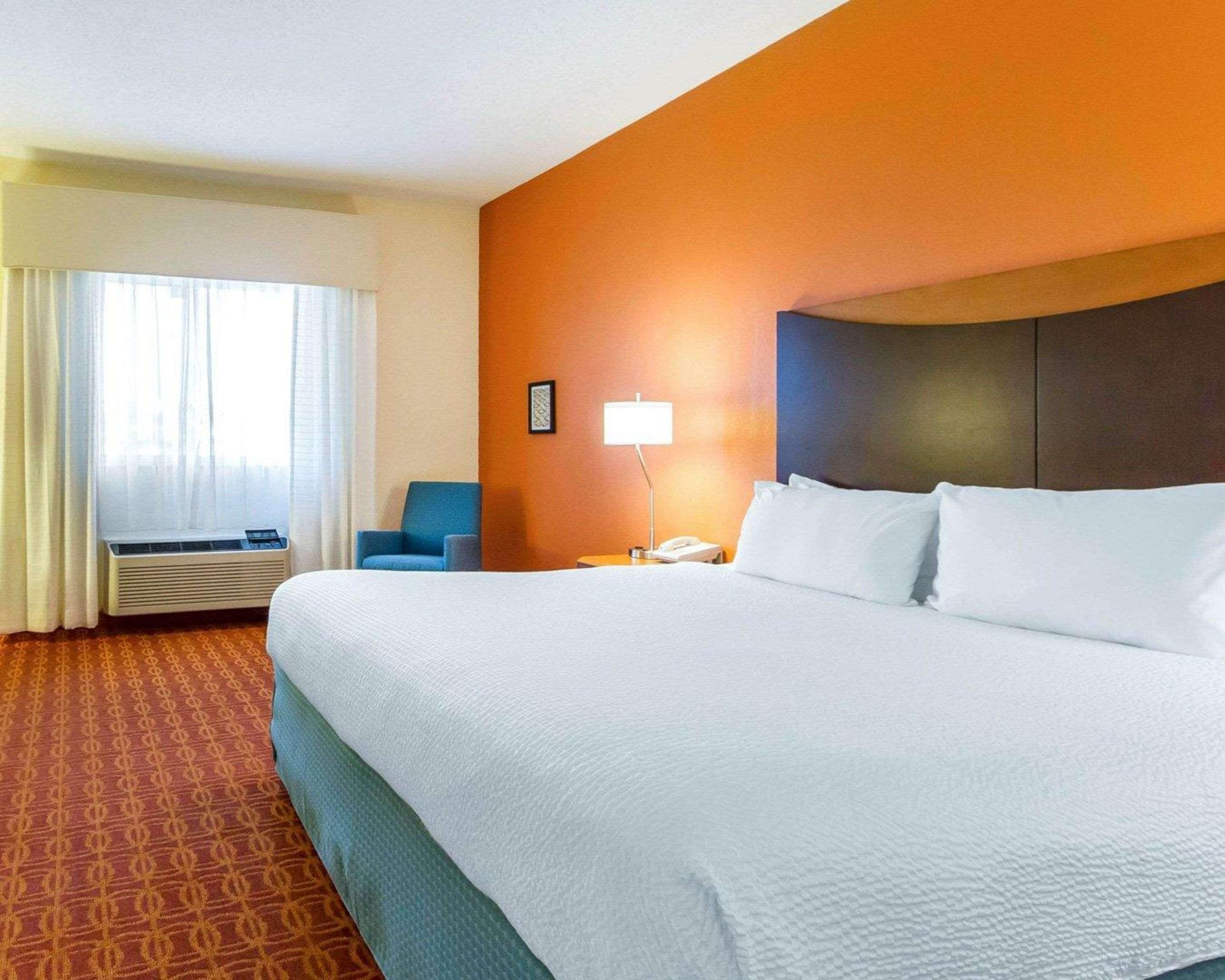 Quality Inn & Suites Keokuk North Exterior photo