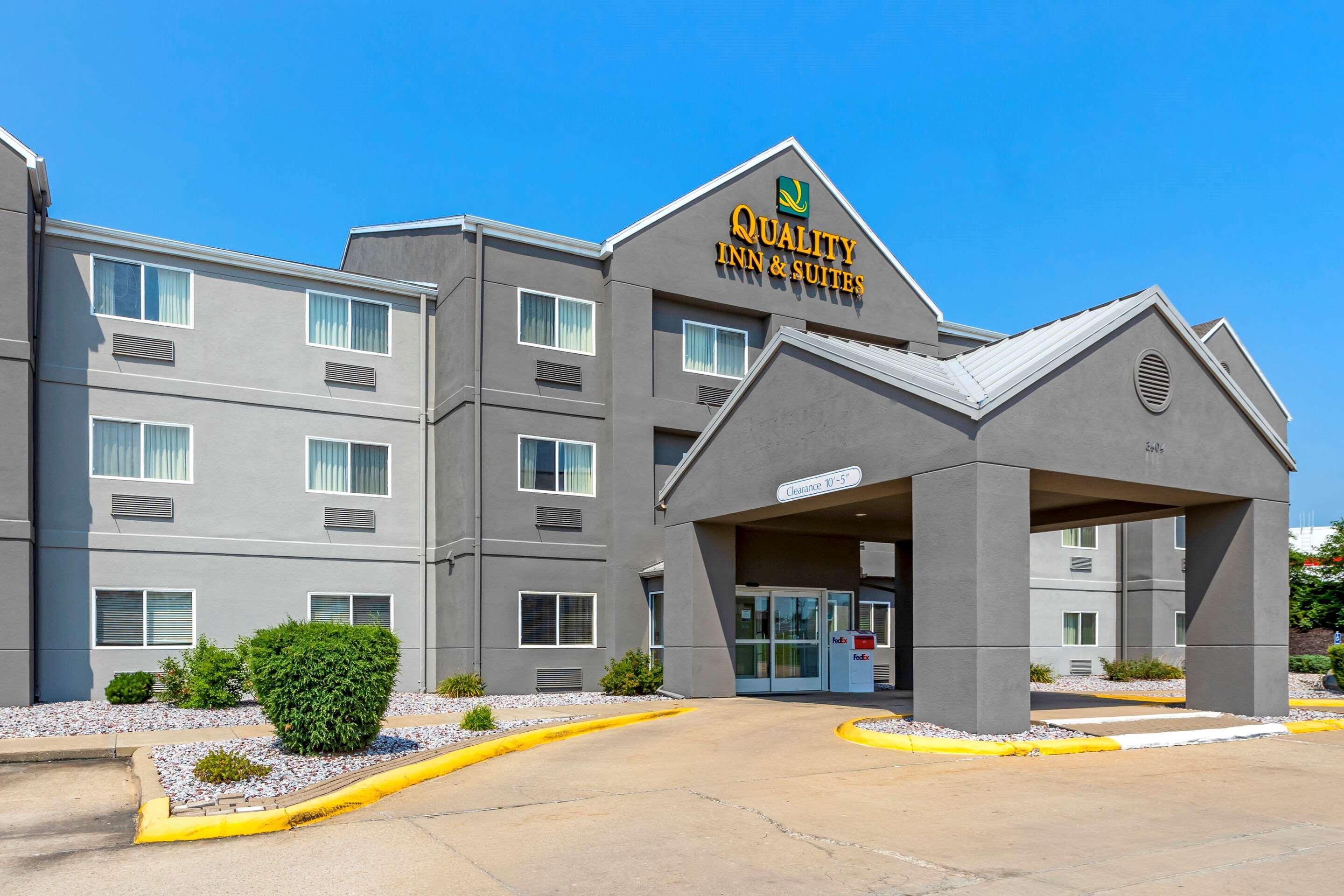 Quality Inn & Suites Keokuk North Exterior photo